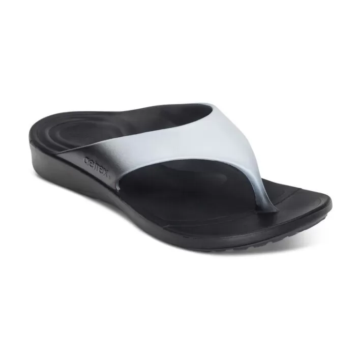 Shop Aetrex Maui Orthotic Flips - Men